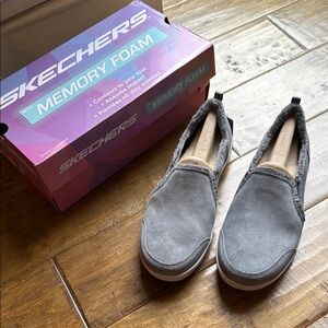Skechers Charcoal Slip-On Shoes Madison ave plushed wide size 8